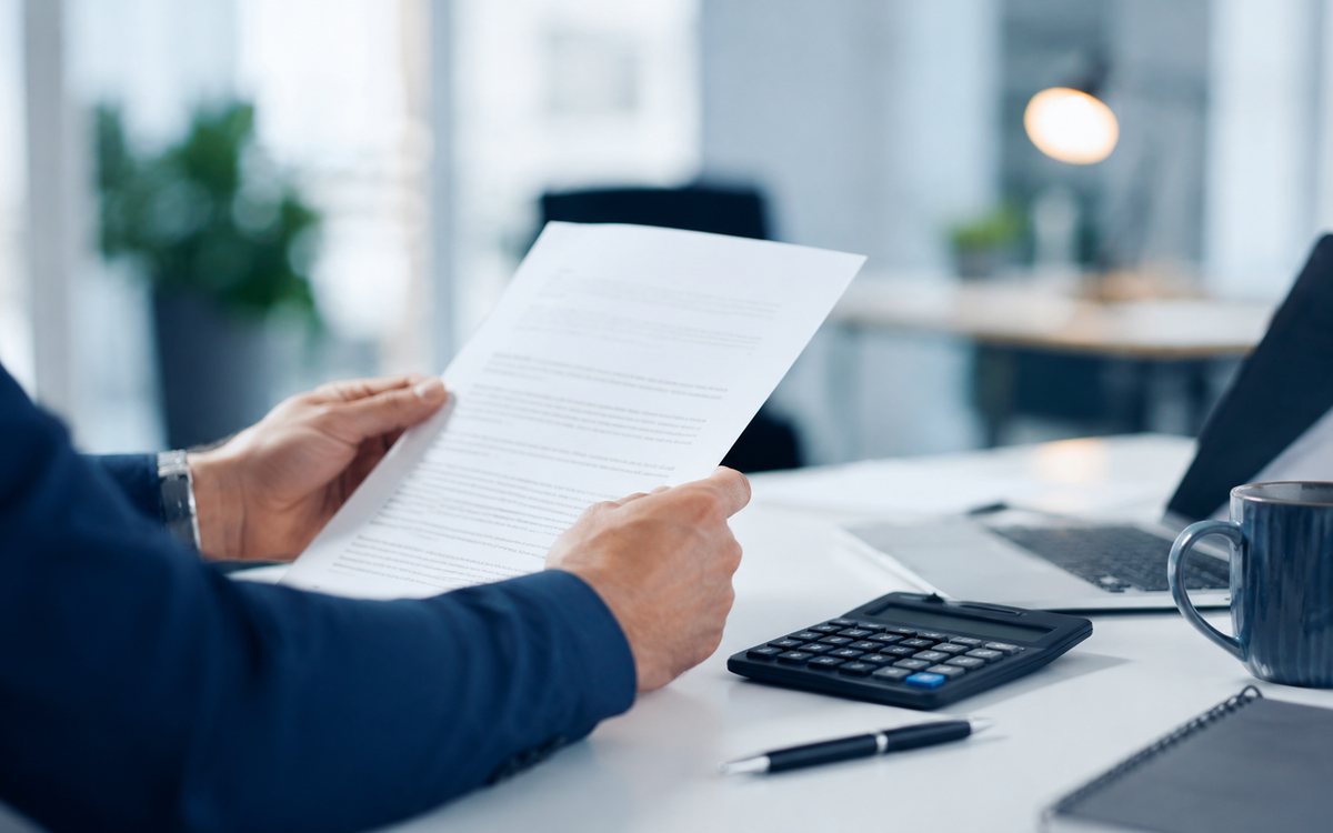 The factors that make up the total cost of a photocopier lease